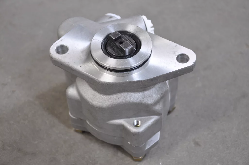 фото насос гур (6isbe) 7685955138/ 7684955121 4891342 